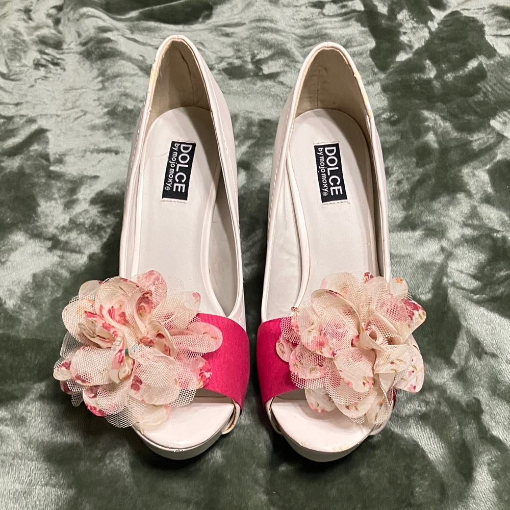 Dolce mojo moxy with Floral Detail